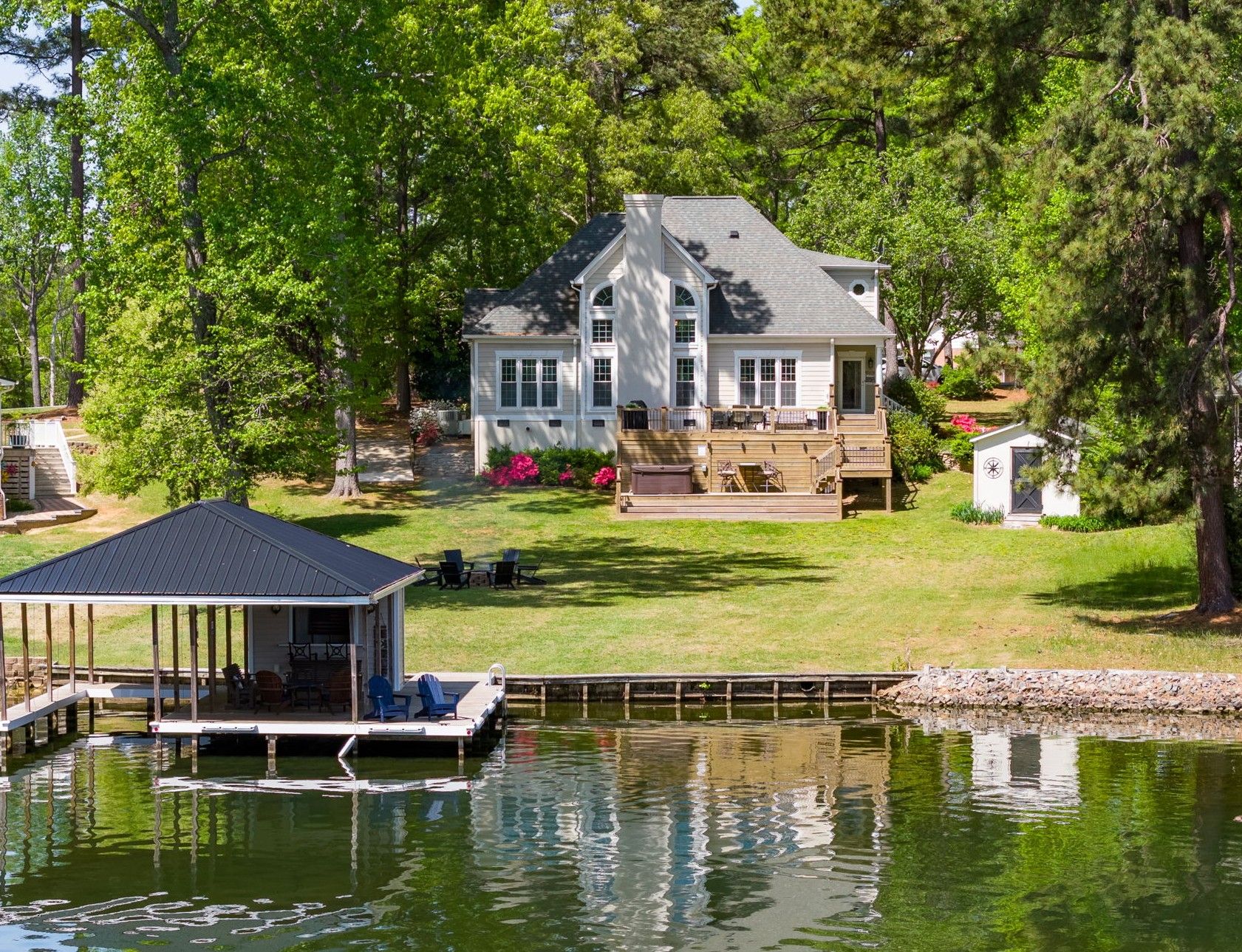 Waterfront Lake Gaston vacation home